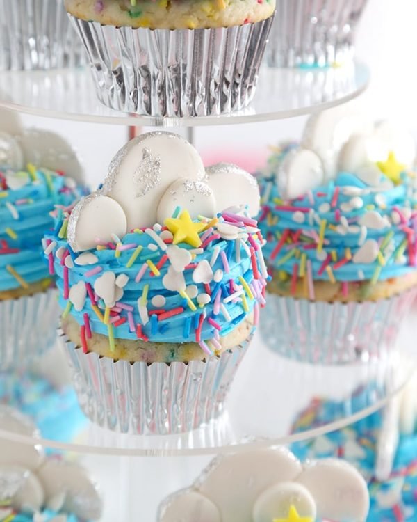 Confetti Cupcakes with Pineapple Filling